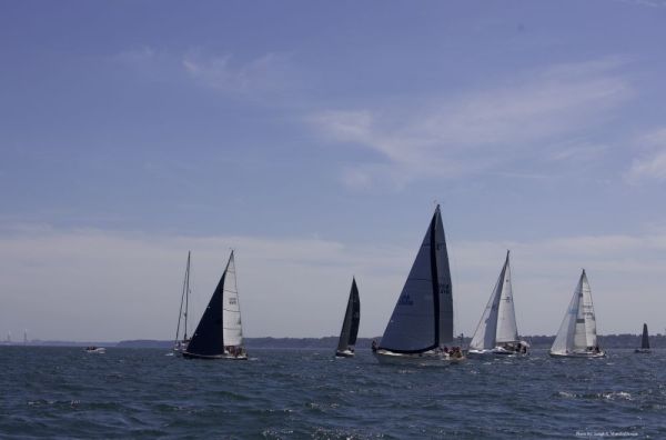 queens cup 22 phrf 7 blue start 0401